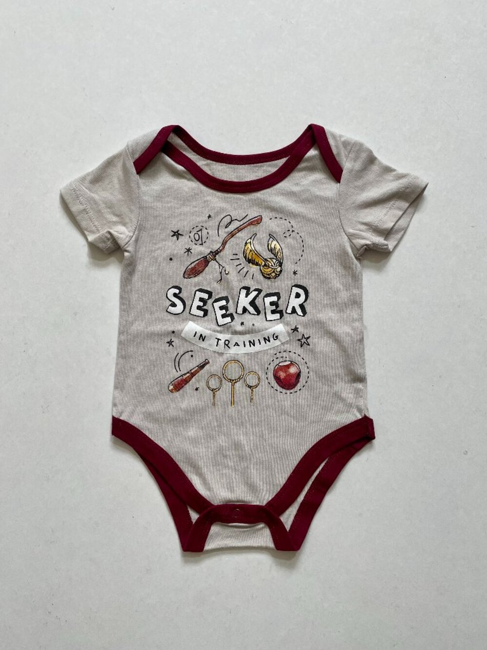 Warner Bros. 'Seeker in Training' design Bodysuit - Gray and Maroon